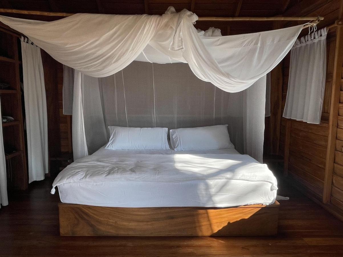 Calamocha Lodge Playa Santa Teresa  ภายนอก รูปภาพ