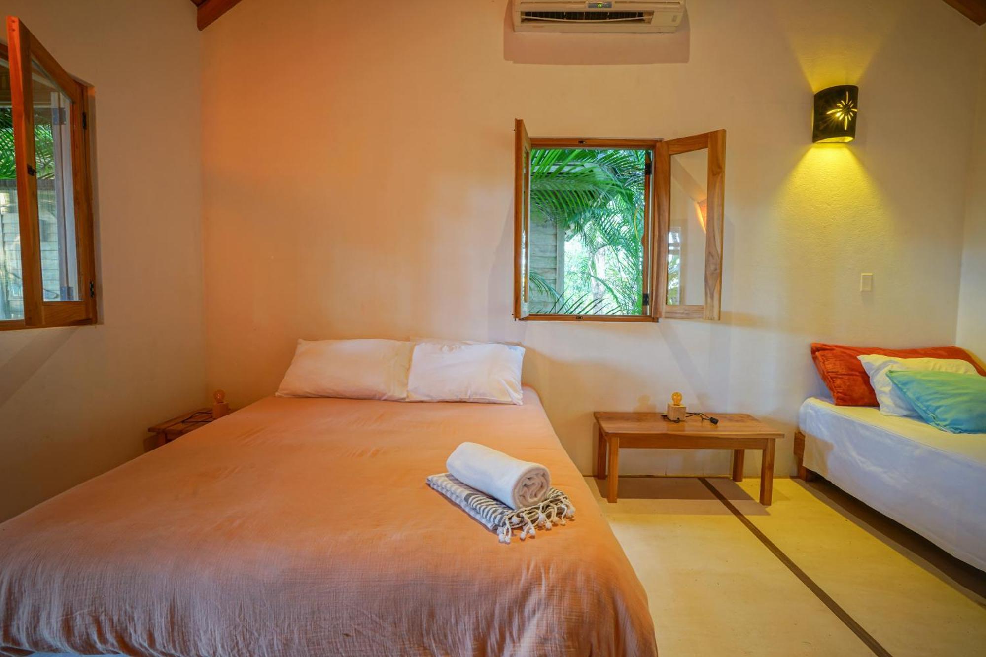 Calamocha Lodge Playa Santa Teresa  ภายนอก รูปภาพ